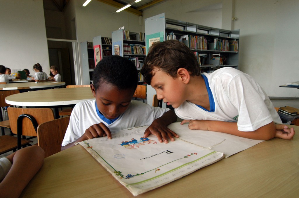 FOTO JOAO BITTAR BIBLIOTECA EMEI ANTONIO STELLA MORUZZI