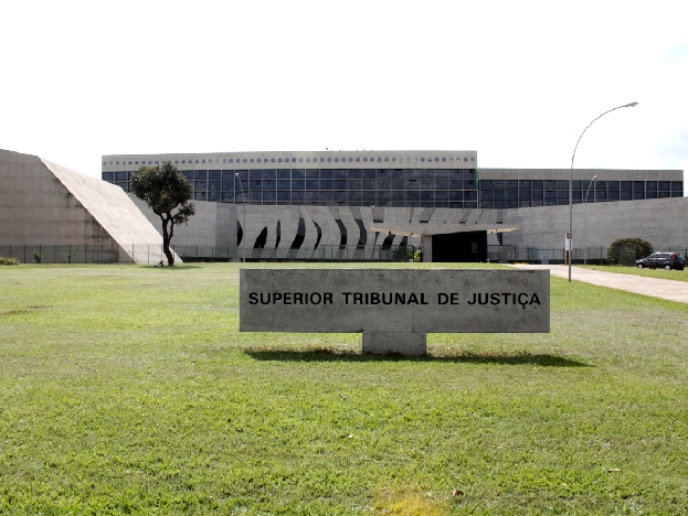 Qual é o papel do Superior Tribunal de Justiça