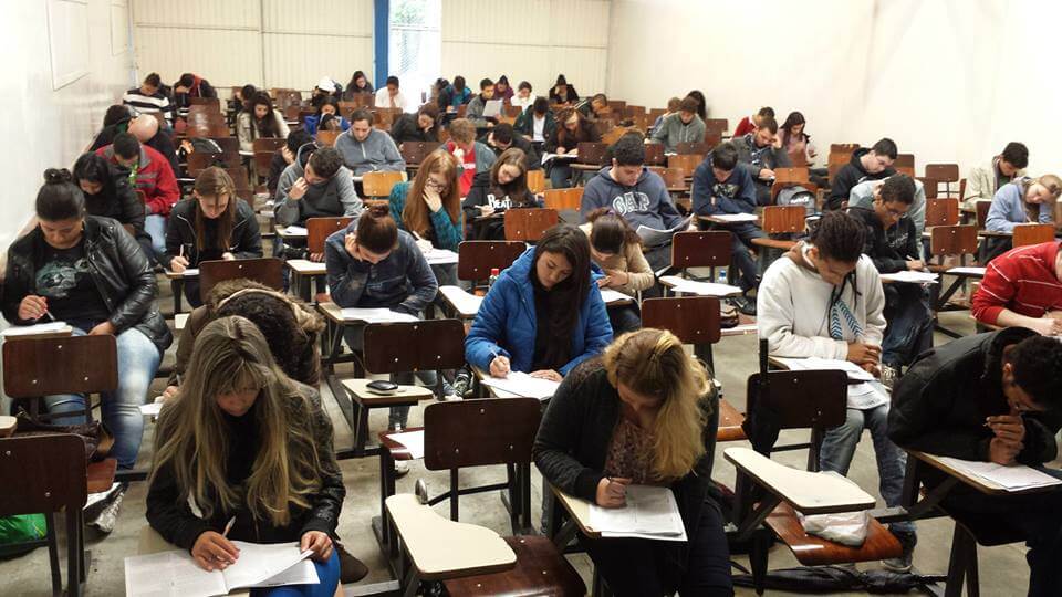 Cursinho em Curitiba abre inscrições para turmas 2018